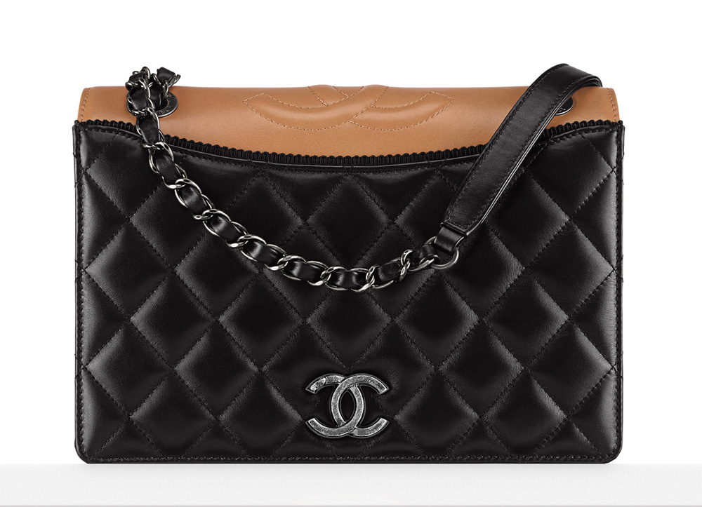 Chanel-Flap-Bag-3200