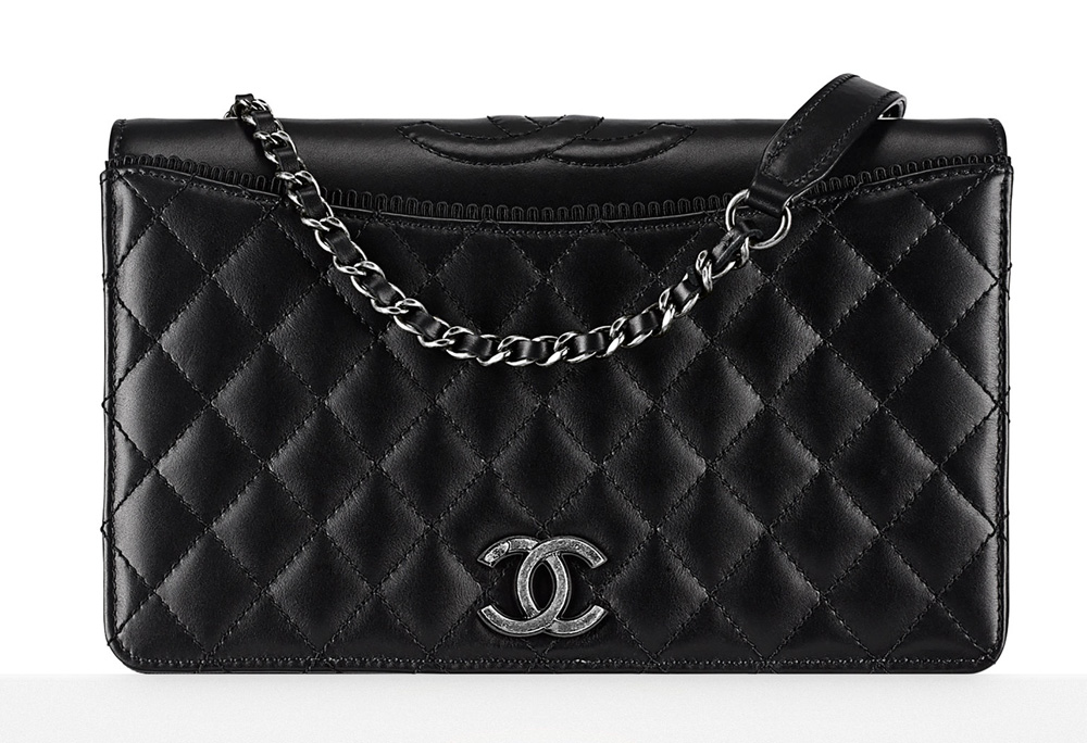 Chanel-Flap-Bag-Black-3000