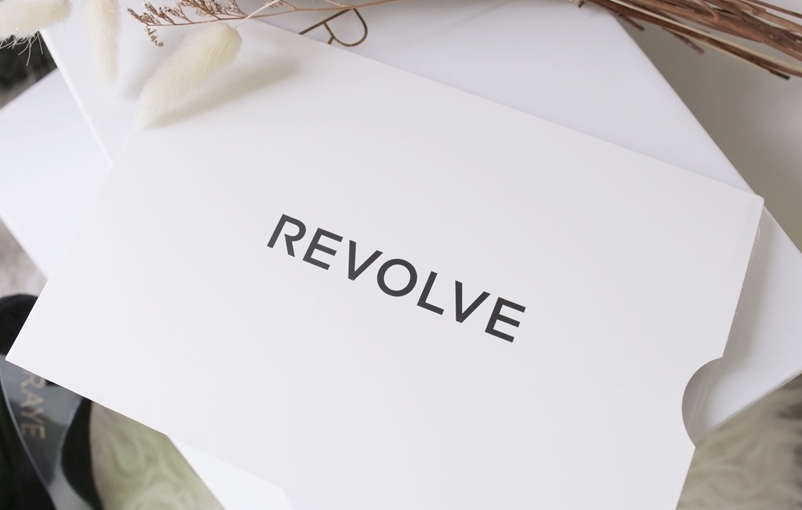 revolve-unbox